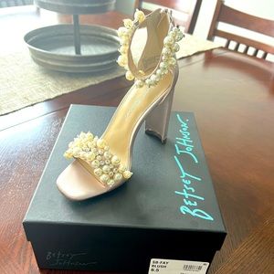 Betsey Johnson Heels Blush W/Pearls & Rhinestones Size 6.5